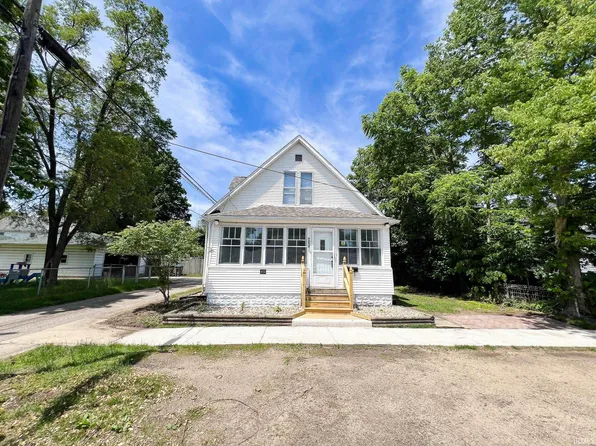 413 Plum St, Elkhart, IN 46514