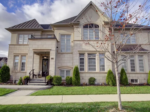 135 Zachary Cres, Oakville, ON L6H 0W1