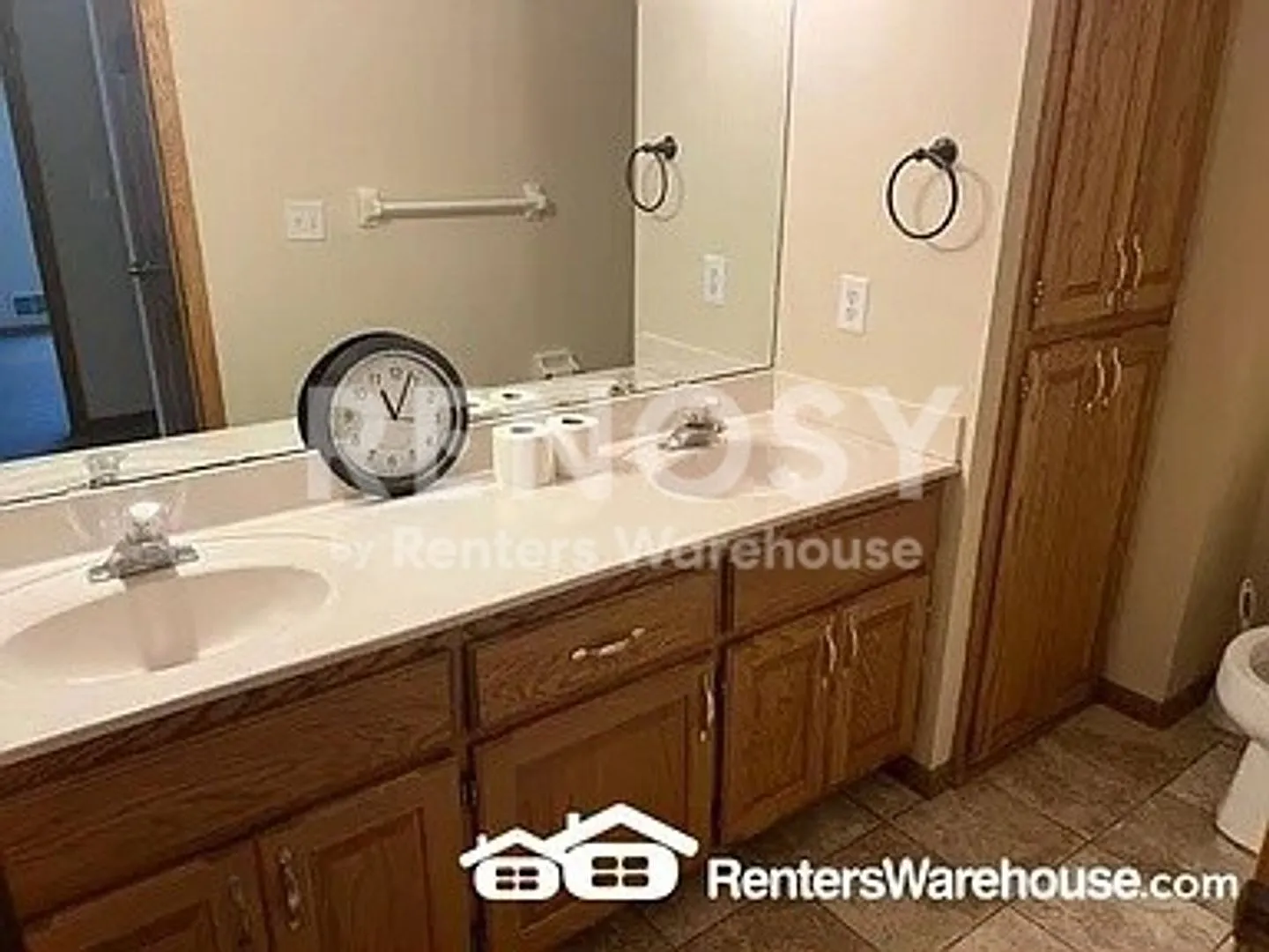 Available June 1st 6 Bedroom 4 Bath Single Family Home in Oakdale — Photo 4
