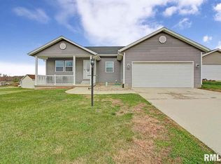 117 Columbus, North Pekin, IL 61554