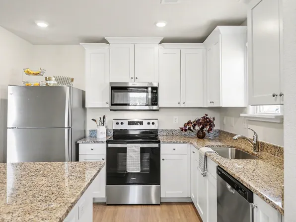 184 Royal Meadow Dr, Angier, NC 27501