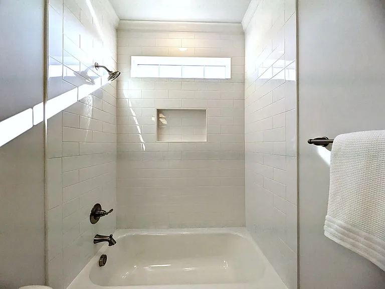 111 Nicole Britt Dr — Photo 33