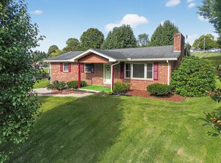 181 Milburn Dr, Bristol, VA 24201
