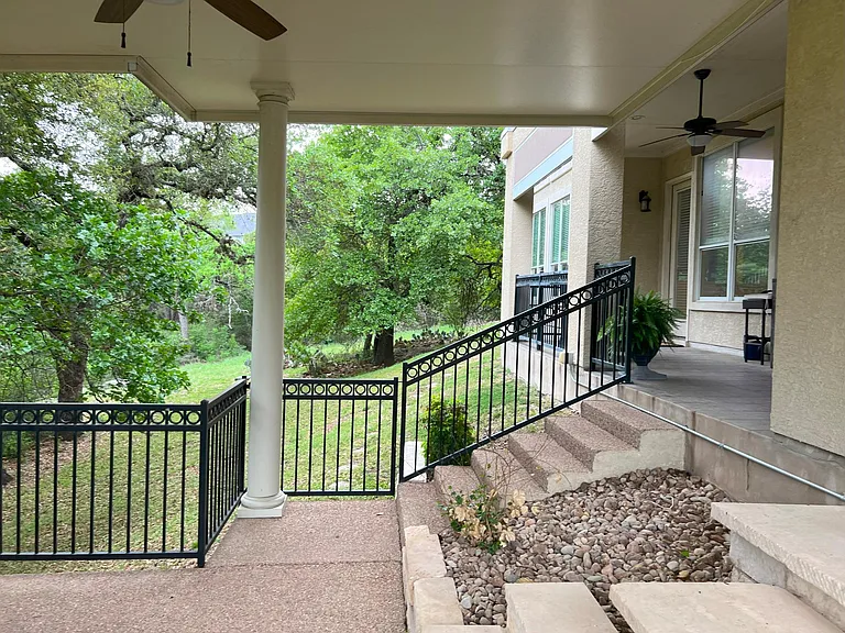 2815 Demona Dr — Photo 62