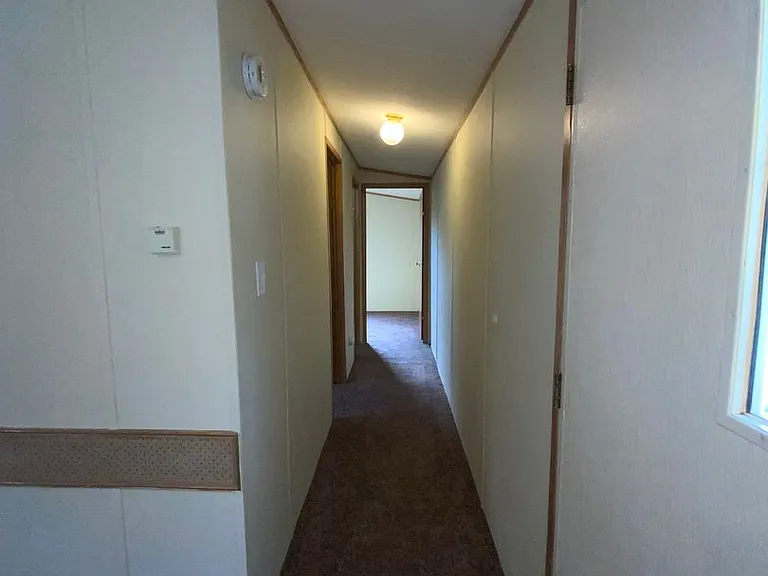 19 Roberts Rd — Photo 7