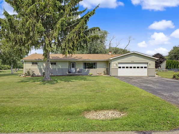 7676 Southmoor Dr, Monroe, MI 48161
