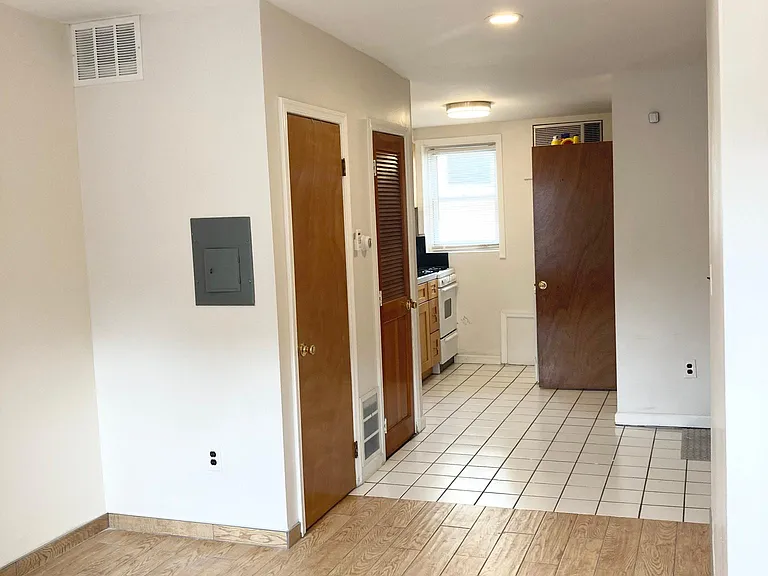 2427 Madison Sq #2 — Photo 7