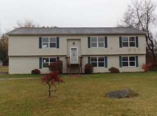 51 Sunset Blvd, Coxsackie, NY 12051