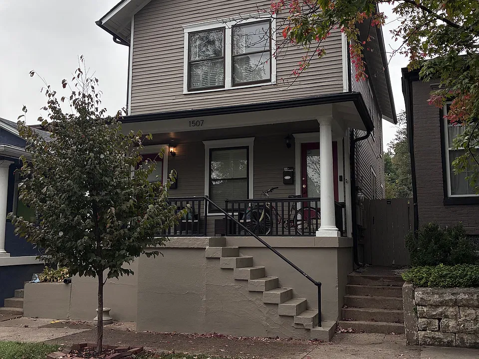 1507 E Breckinridge St #2