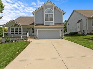 2508 NE 2nd Ter, Blue Springs, MO 64014