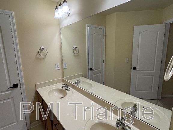 4th image of 116 Old Grove Ln