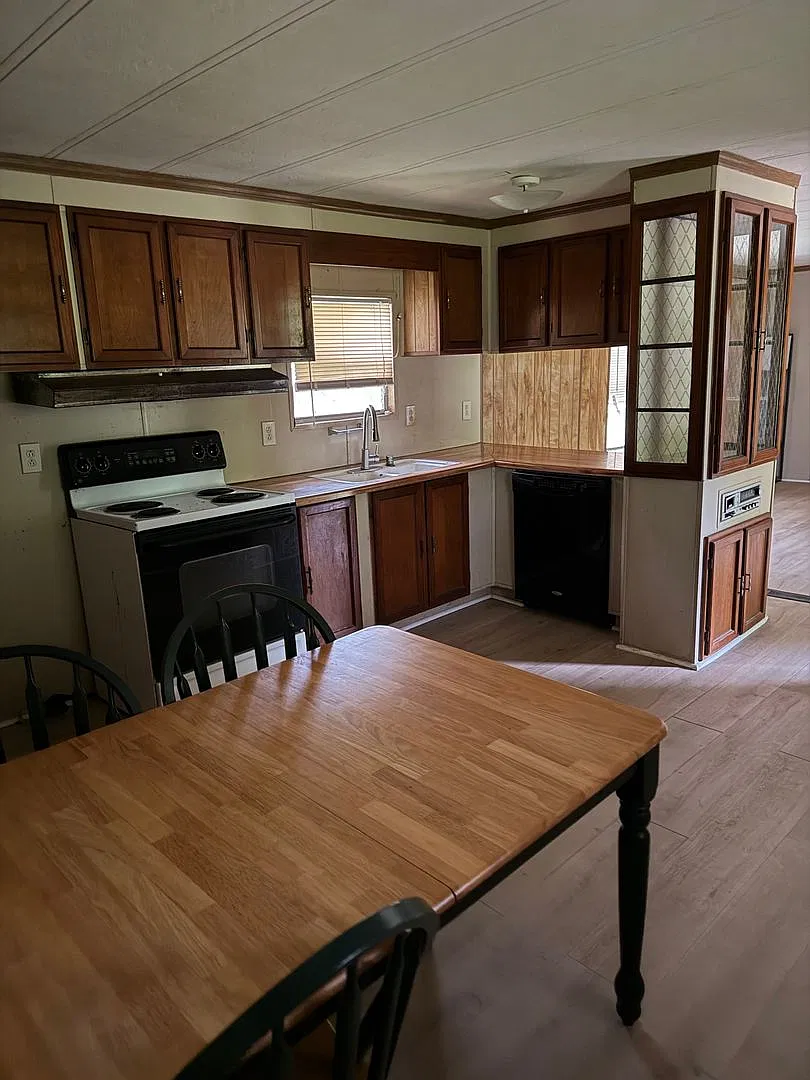 3-Bedroom Mfg Home on 1 Acre in Ward, Arkansas — Photo 3