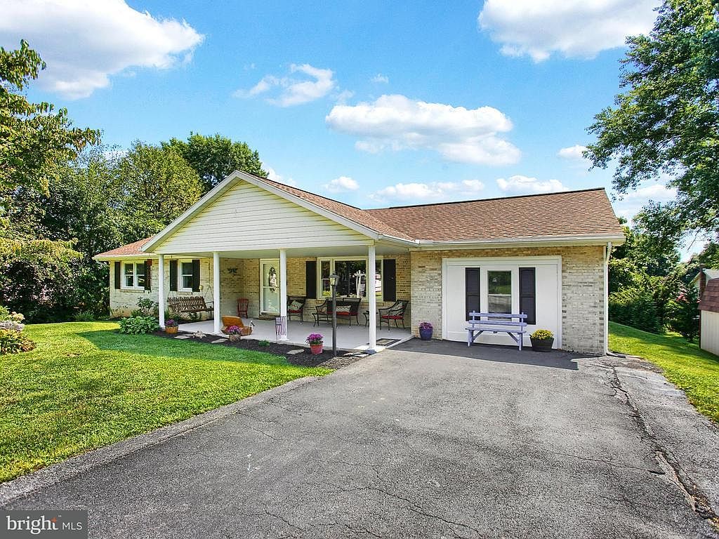 3 Hope Dr, Boiling Springs, PA 17007 Zillow