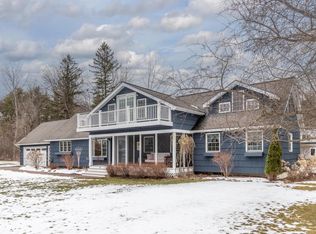 61 Bartlett Bay Rd, South Burlington, VT 05403