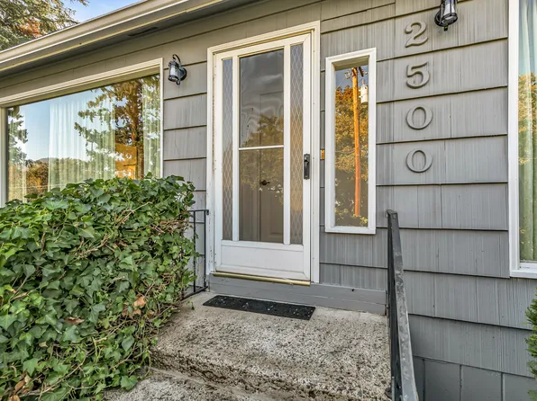 2500 Capital Ave, Medford, OR 97504