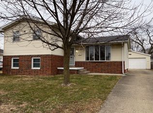 2233 E Eleanor Ave, Springfield, IL 62702