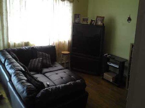 3rd image of 21026 Hollis Ave