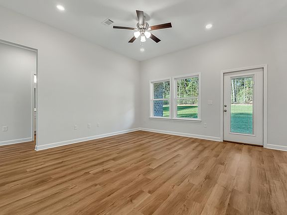 3rd image of 5850 E Dogwood Dr