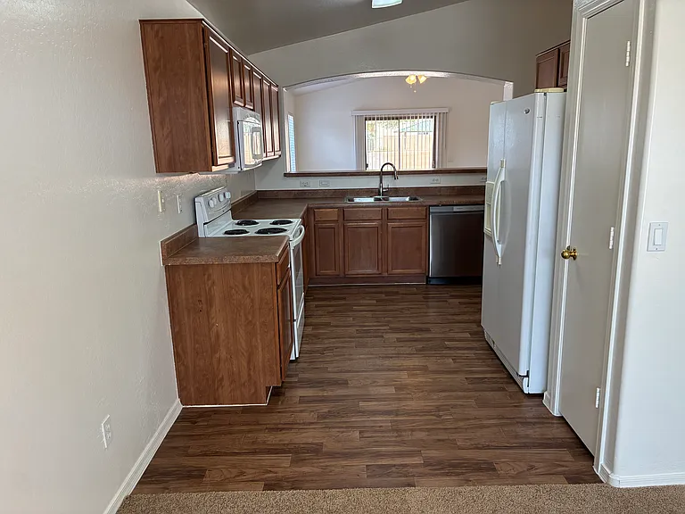 24032 W Pecan Rd — Photo 8