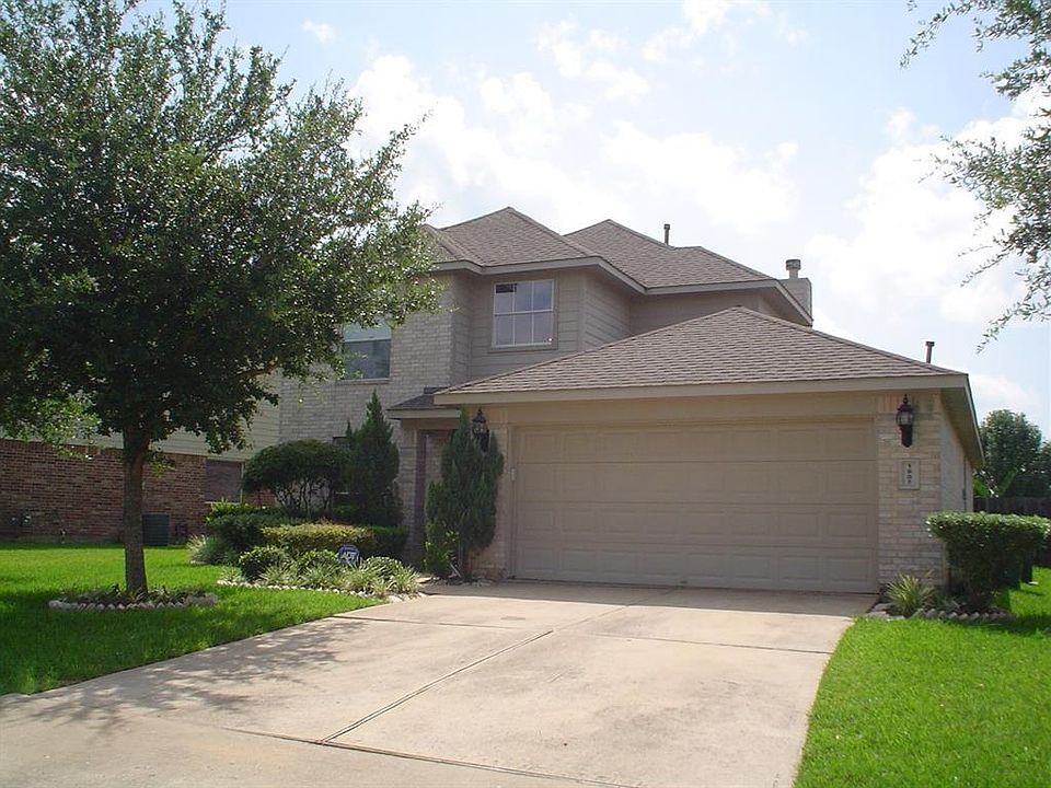 1st image of 1907 Roaring Springs Dr