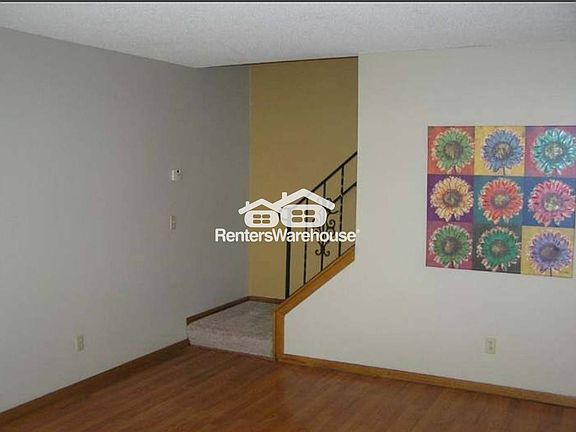 3rd image of 11270 Robinson Dr NW