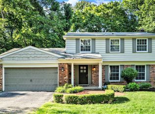 18910 Hillcrest St, Franklin, MI 48025