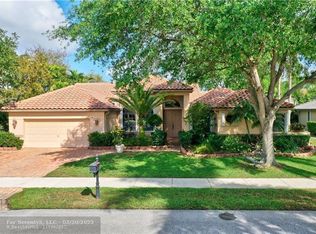 9635 Sycamore Ct, Davie, FL 33328