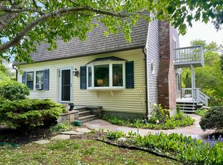 30 Snows Ln, Provincetown, MA 02657