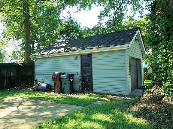 5th image of 1723 Kinney Ave
