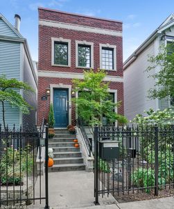 1907 W George St, Chicago, IL, 60657