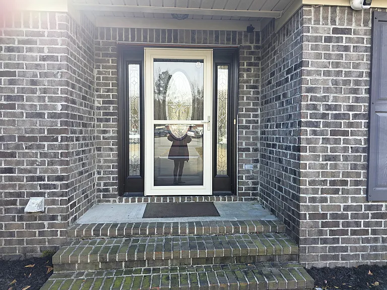 1764 Tamarind Way — Photo 3