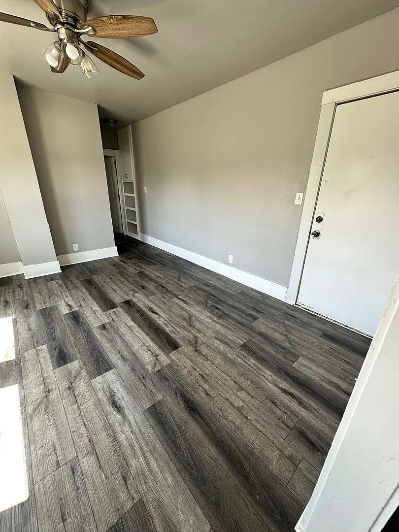 Building Photo - 456 2nd