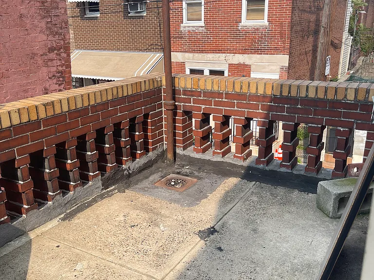 1429 Jackson St #2R — Photo 5