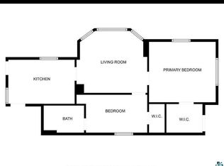 1124 E 6th St APT B, Duluth, MN 55805