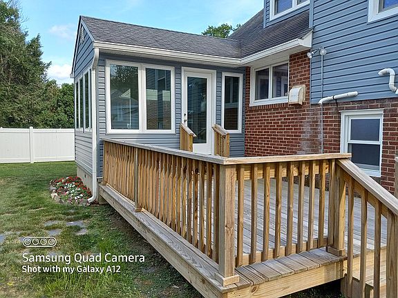 Deck and shade/sun room
