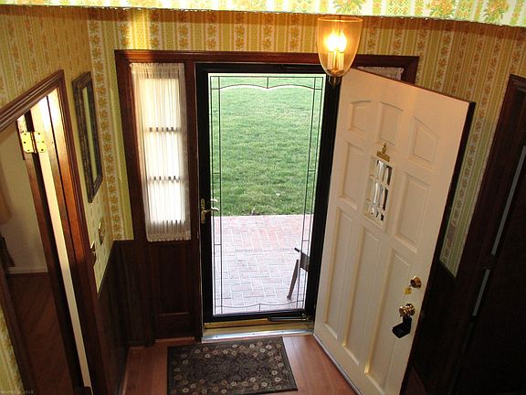 3rd image of 6041 Oakview Ave