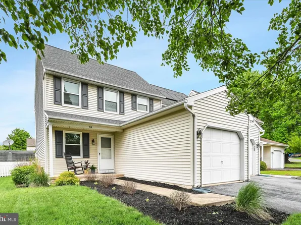 84 Red Stone Cir, Reinholds, PA 17569