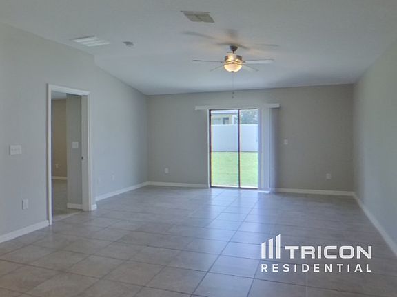 3rd image of 9646 Sage Creek Dr
