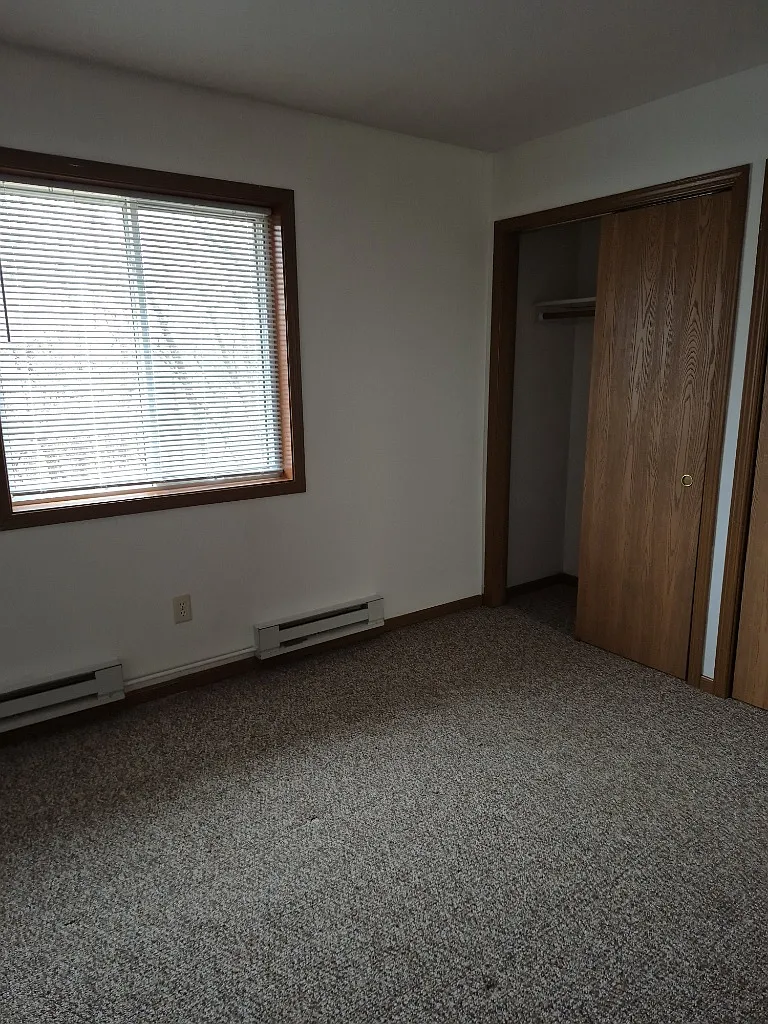1 bed, $350 — Photo 3