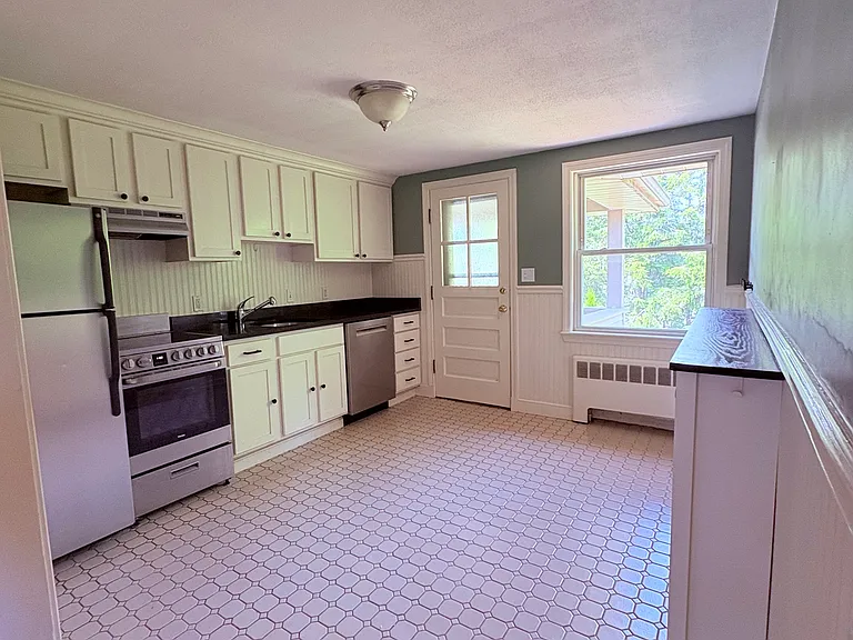 34 Gill Rd #4 — Photo 2