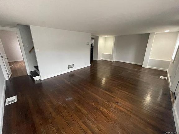 4th image of 64 Wawayanda Ave