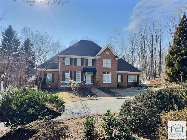 240 Stonewall Jackson Trl, Martinsville, VA 24112