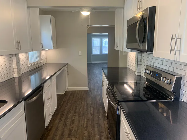 7924 Ward Parkway Plz — Photo 10