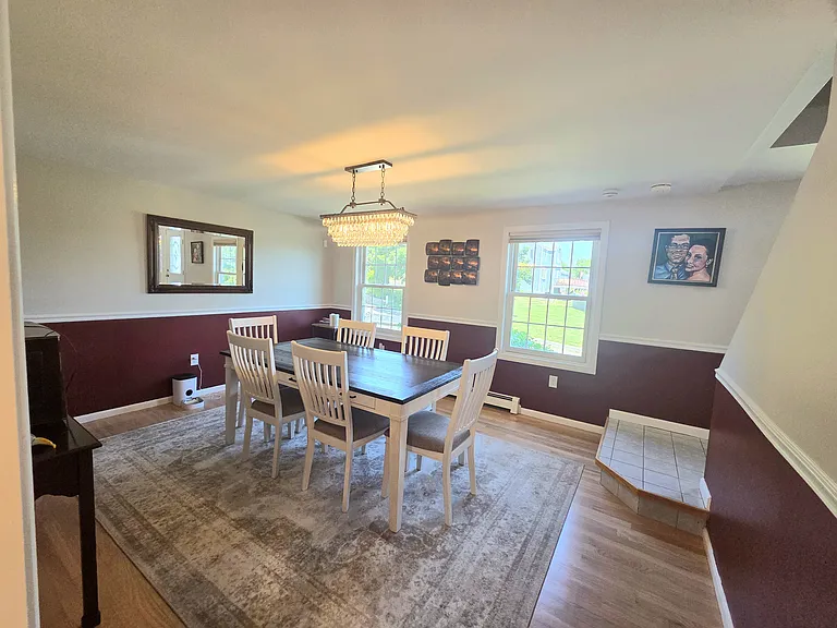10 Amanda Way — Photo 14