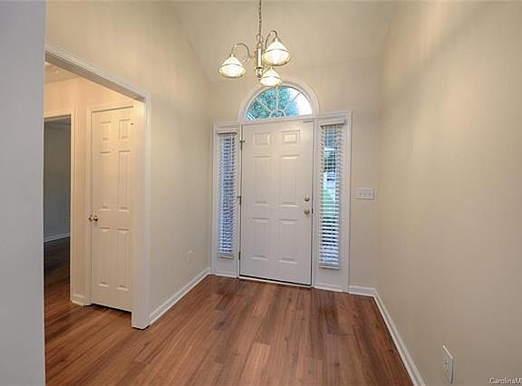 2nd image of 118 Bald Cypress Ln