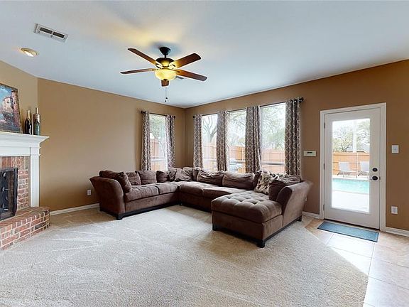 2nd image of 1904 Arrow Wood Dr