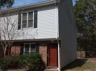 3200 Crystal Oaks Ln APT 902, Morehead City, NC 28557