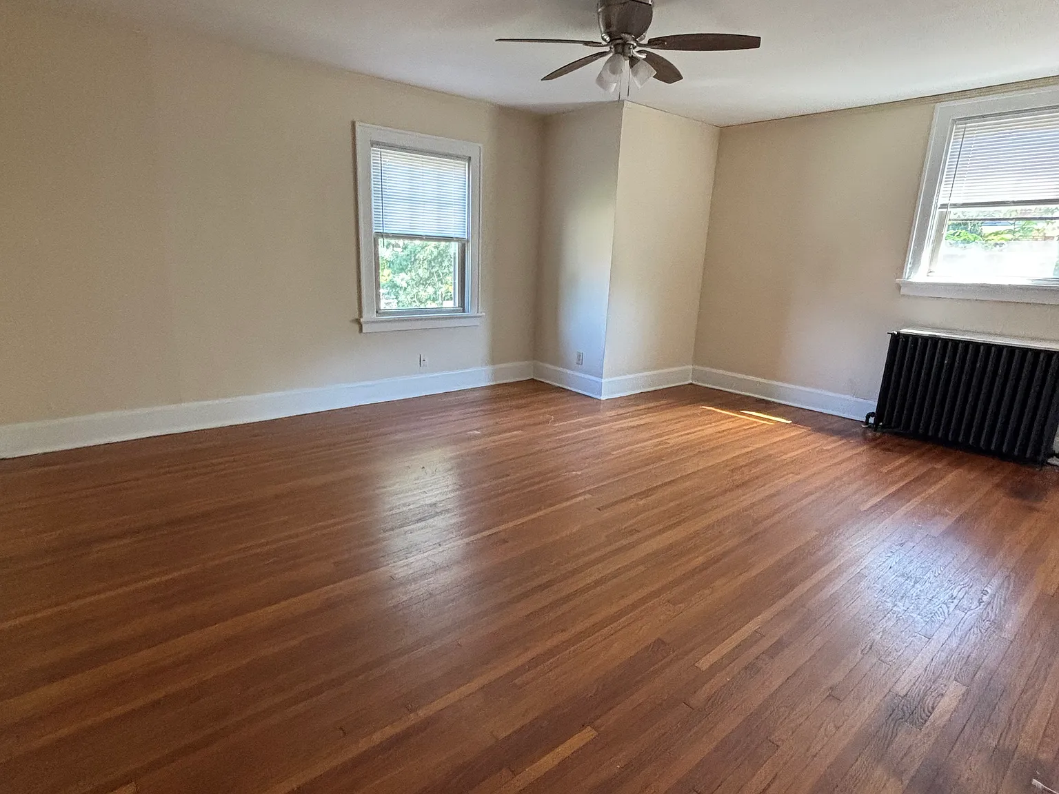 6 bed, 2.5 bath, 1675 sqft, $3,500 — Photo 4