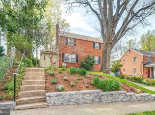 1024 N Montana St, Arlington, VA 22205