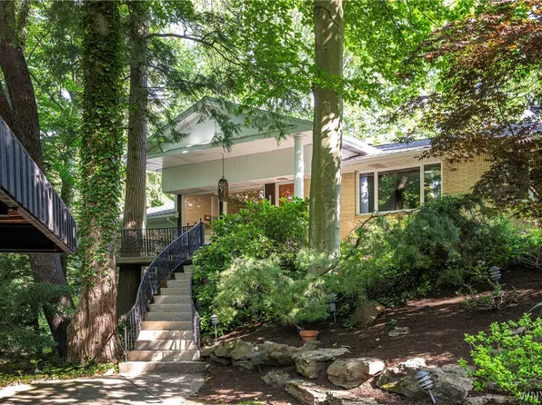 5650 Keems Ln, Hamburg, NY 14075